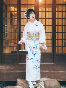 Женское Японское Традиционное Кимоно Белого цвета С Цветочным Принтом, Вечернее Винтажное Длинное платье Юката, костюм для Косплея, одежда для фотосъемки